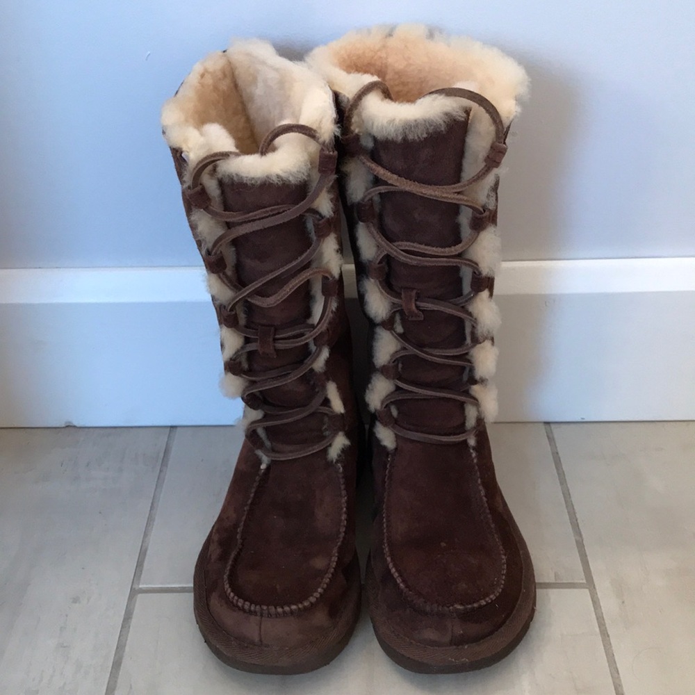 Brown UGG boots size 6